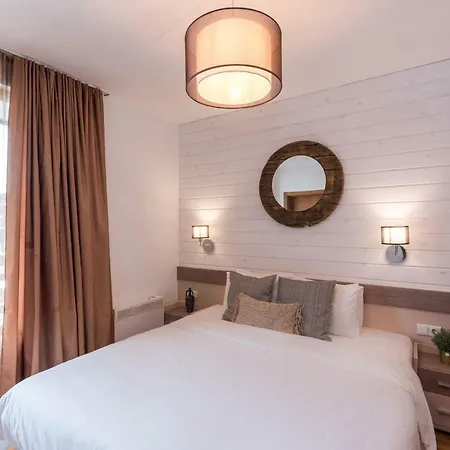 ★ Chic & Elegant 1 Bedroom In Eagle's Nest Complex ★ Close To Gondola And Bar Street * בנסקו