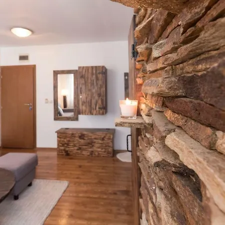 ★ Chic & Elegant 1 Bedroom In Eagle's Nest Complex ★ Close To Gondola And Bar Street * בנסקו