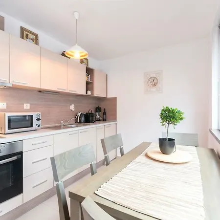 ★ Chic & Elegant 1 Bedroom In Eagle's Nest Complex ★ Close To Gondola And Bar Street Banszko