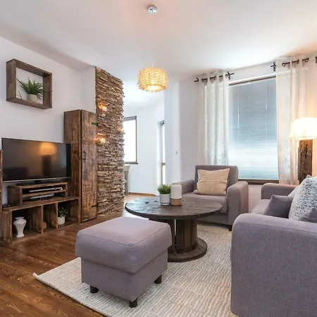 ★ Chic & Elegant 1 Bedroom In Eagle's Nest Complex ★ Close To Gondola And Bar Street Apartamento *