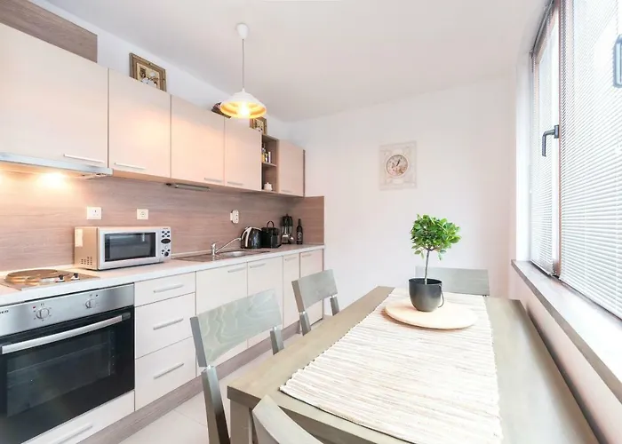 ★ Chic & Elegant 1 Bedroom In Eagle's Nest Complex ★ Close To Gondola And Bar Street Banszko