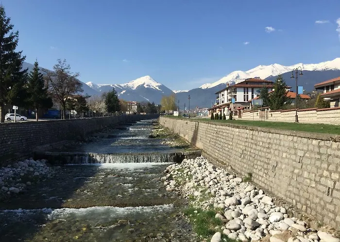 ★ Chic & Elegant 1 Bedroom In Eagle's Nest Complex ★ Close To Gondola And Bar Street Apartman Banszko